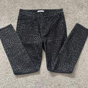 Good American black cheetah print jeans size 6